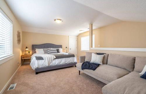 Quiet, Four bedrooms, 2 King Beds - Photo 19