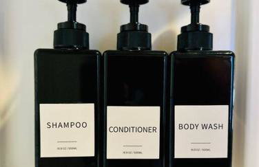 3-Bedroom, Prime Location, Private Backyard! - Foto 32