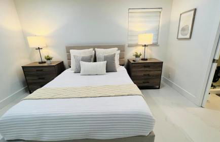 Remodeled Palm Haven Escape, Movie Room, Backyard - Foto 23