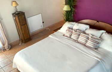 VILLA NABRISA MARBELLA, 5 BEDROOM, PRIVATE POOL, GARDEN, BBQ - Foto 32