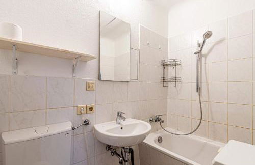 Enjoy your stay with DKN - Mon-Sun - Late night check-in - Multilanguage - Leipzig Grünau - Witamy serdecznie - Foto 7