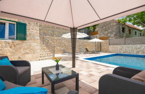 Gorgeous Home In Ricice With Lake View - Foto 10