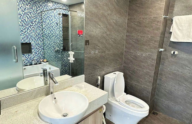 Luxe Paradise Hotel Nguyen Khac Hieu - Photo 73