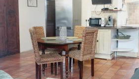 1st floor apartment in 18th century character house - Foto 4