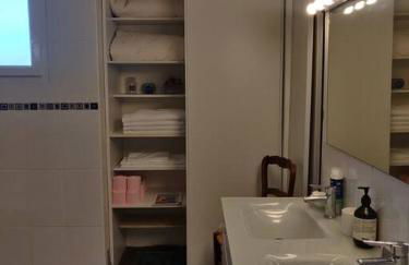 Grande maison avec vue sur le lac - Photo 23