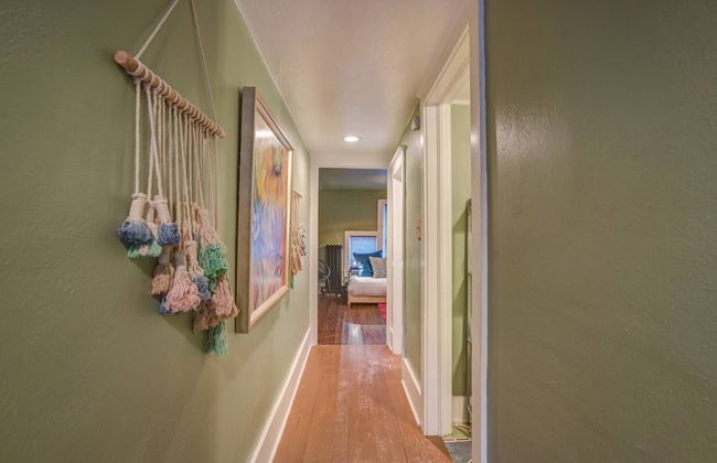 Whimsical Flat Color Unique & Chic Boutique - Foto 12