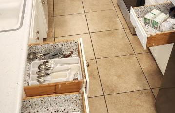 Centrally Located, 4x Queen, 300 MBPS Internet with Backyard! - Foto 7