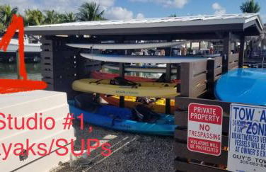 Waterfront Studio 1, Kayaks, Pool, Bay View, Wifi - Photo 17