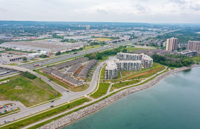GLOBALSTAY. Modern Lake Ontario Townhomes - Foto 1