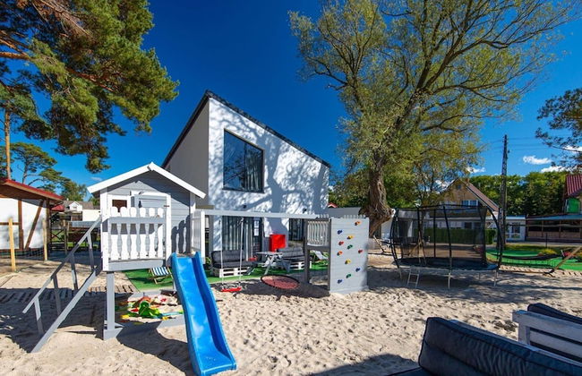 Cottage in Pustkowo Near Sandy Beach - Photo 1