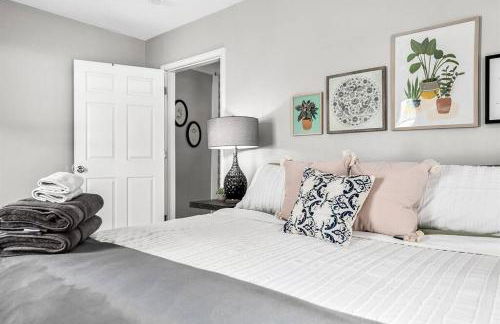 Spacious 3 Bedroom - Sleeps 8 - Central Location - Foto 31