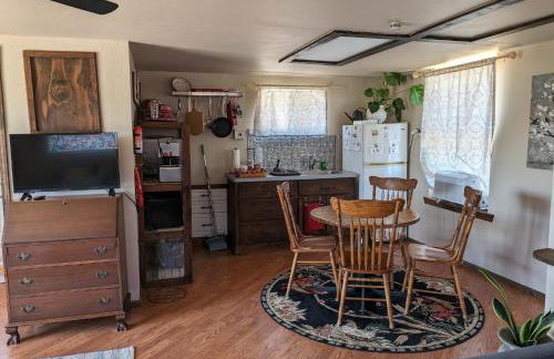 Rustic Rooms Barn Loft (Upstairs Studio Apartment) Near Kings Canyon & Sequoia National Parks - Foto 6