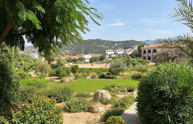 Apartment With sea View and Pool - Photo 28