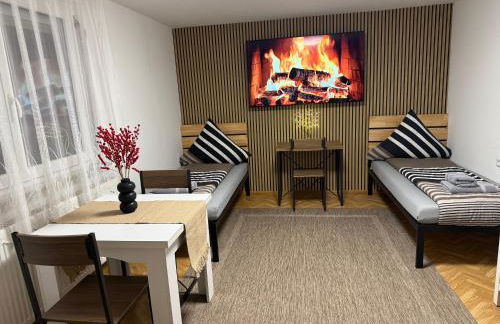 ARCOS Apartment - Geräumige 3-Zimmer-Wohnung mit 8 Einzelbetten - Perfekt für Familien, Gruppen oder Monteure - Foto 2