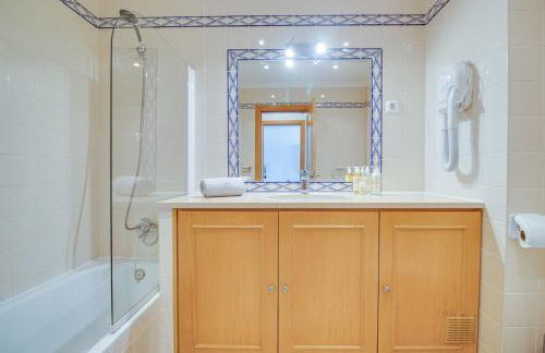 Lovely 2BD Apart 500m Beach AC Wi-Fi Pool Balcony - Foto 8