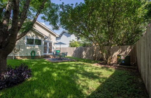 Comfortable, Family and Business Friendly 2BD/2BA House in North Austin - Foto 14
