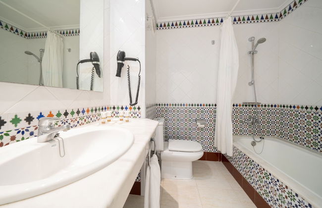 Plus Fariones Apartamentos - Photo 33