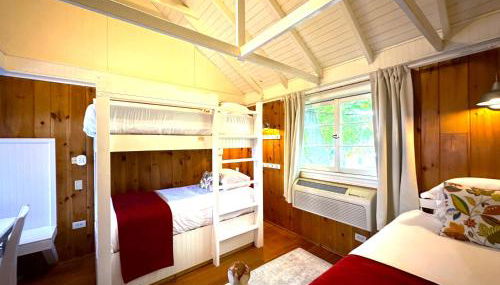 Cottage 5-6 - 2 Bedroom 1 Bath End Unit with Kitchenette Private Courtyard Pet Friendly fee applies - Foto 5