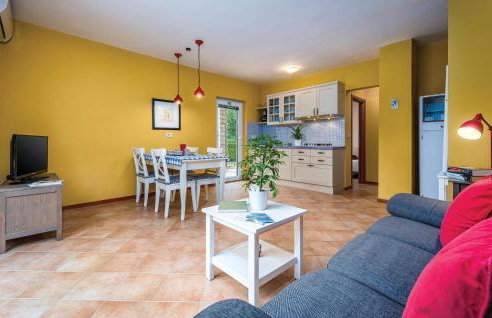 Amazing Apartment In Umag With Wifi - Foto 2