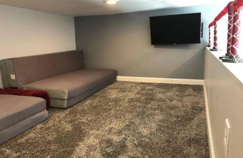 Hockey Themed Room with Wooded Trails - Foto 10