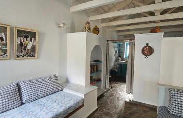 Peloponnese Hideout - Traditional stone house - Photo 8