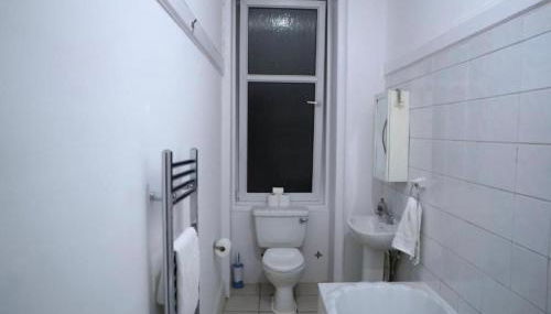 Newly refurbished 2 bed ! - Foto 3