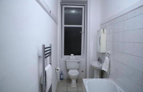 Newly refurbished 2 bed ! - Foto 3