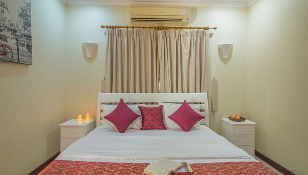 2 Bed Majestic Villa Near Beach - Foto 5, Habitación