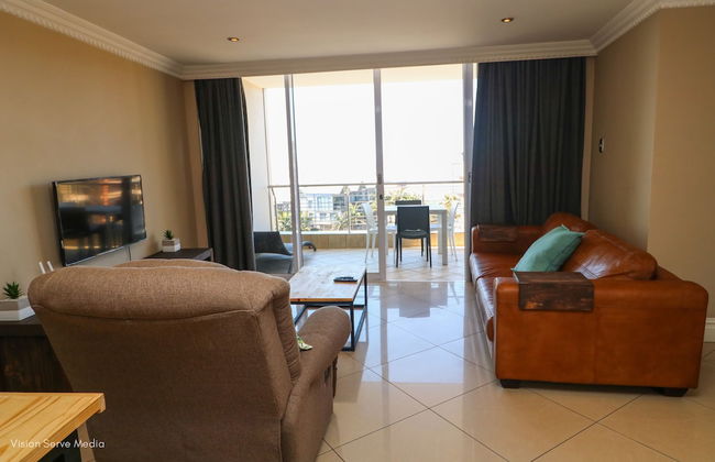 1 Bedroom Luxury Apartment - Photo 21