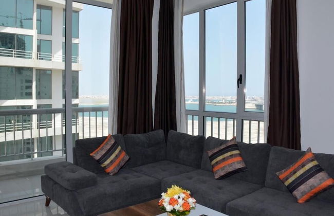 President Waves - Photo 20