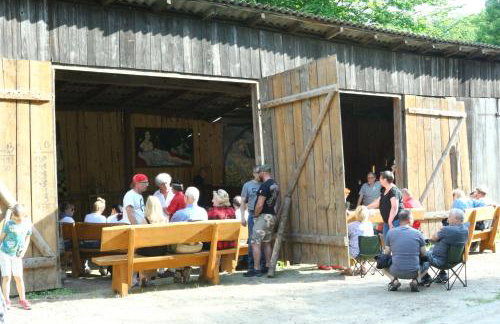 Ropuszy Dwór - Foto 48