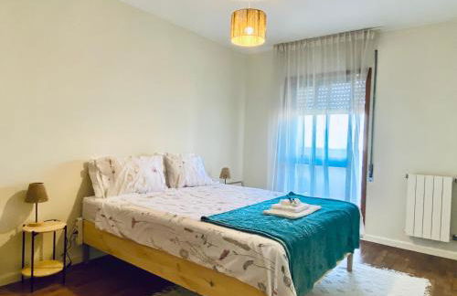 Serene Coastal Retreat with king Bed & Pool in Lavra - Foto 7