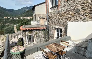 House of the Arches - Photo 12