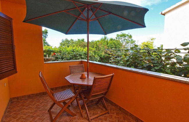 Apartment 21 - Photo 18