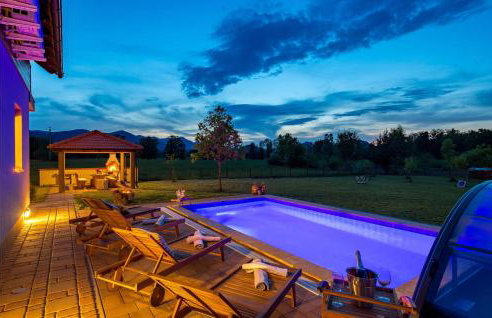 Pet Friendly Home In Gospic - Photo 16