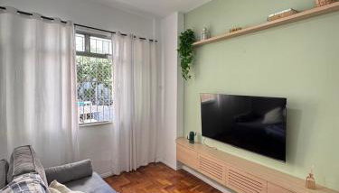 Apartamento ao lado do metrô e praia, 45m2, Tv 55" - Foto 2