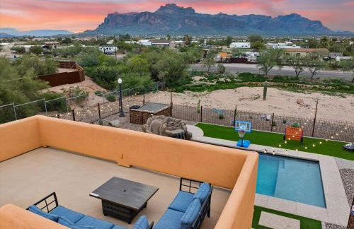 Dutchman Copper Ranch - Rooftop patio, Heated pool, Mtn Views, Waterslide - Foto 57