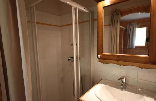 Beau 3 pièces avec 2 salles de bains - Piscine et Garage - FR-1-293-92 - Foto 12