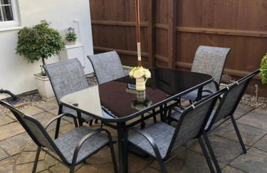 Corner Cottage - character, charm, great location. - Foto 12