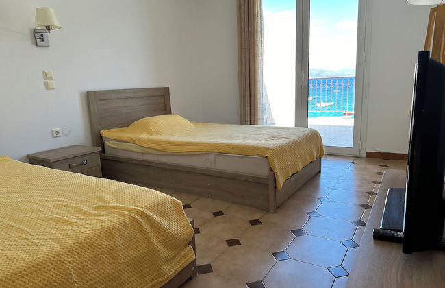 Tolo Beach House with Breathtaking View - Foto 1