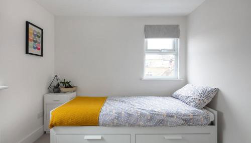 Well-equipped 4 bedroom family home with garden - Foto 4