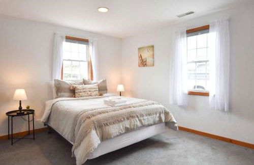 12218 - Beautiful Views of Cape Cod Bay Access to Private Beach Easy Access to P-Town - Foto 9