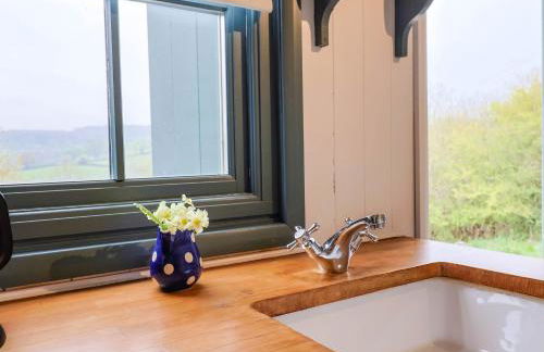 Oak Shepherd Hut - Photo 11