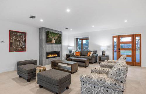 Guadalupe Bluff Modern House - Foto 45