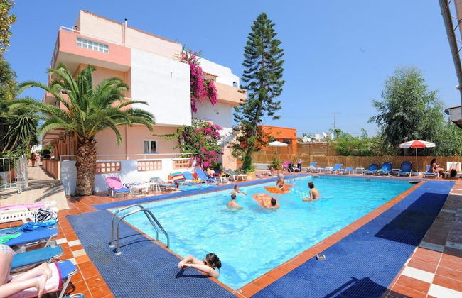 Primavera Beach Hotel - Photo 14