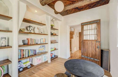 Adobe del Sur Architectural Gem Near Broadmoor - Foto 23