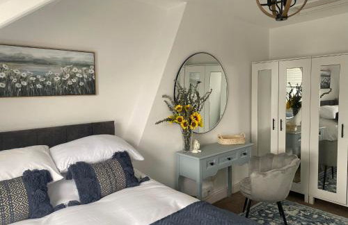 The Penthouse at Percy House Pet Friendly 2 Bedroom Apartment in Porthcawl Sleeps 4 people Located in the town centre - Foto 3