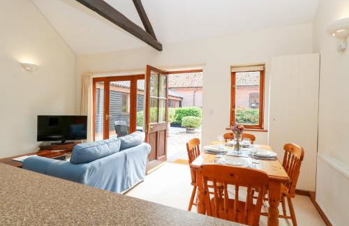 Holly Berry - Foto 8