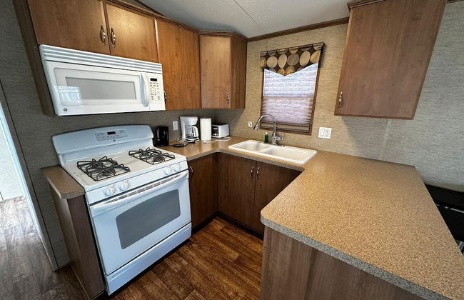 Falcon Cottages - Photo 22