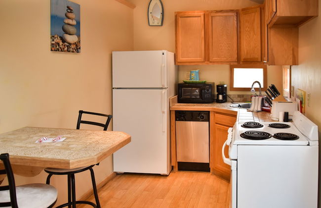 Shorelands Guest Resort and Cottages - Photo 23